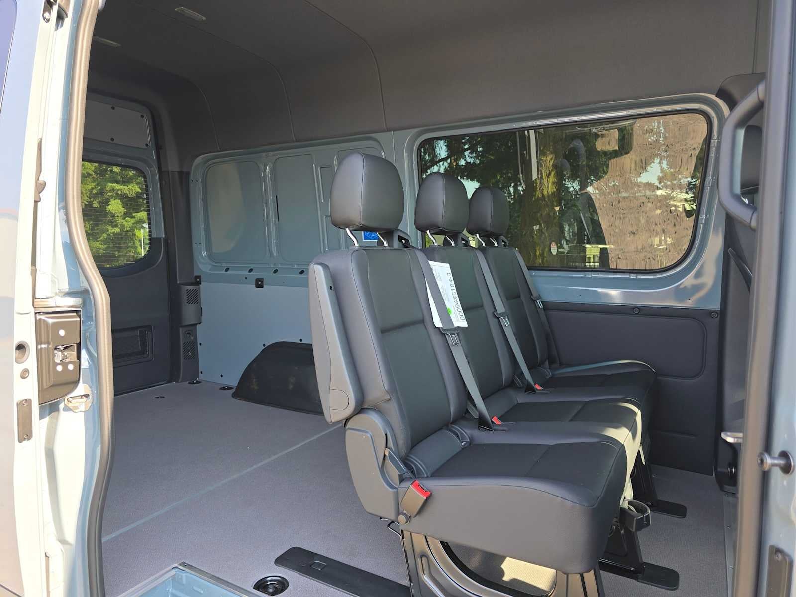 2026 Mercedes-Benz Sprinter Crew 2500 Standard Roof I4 Diesel HO 144 AWD