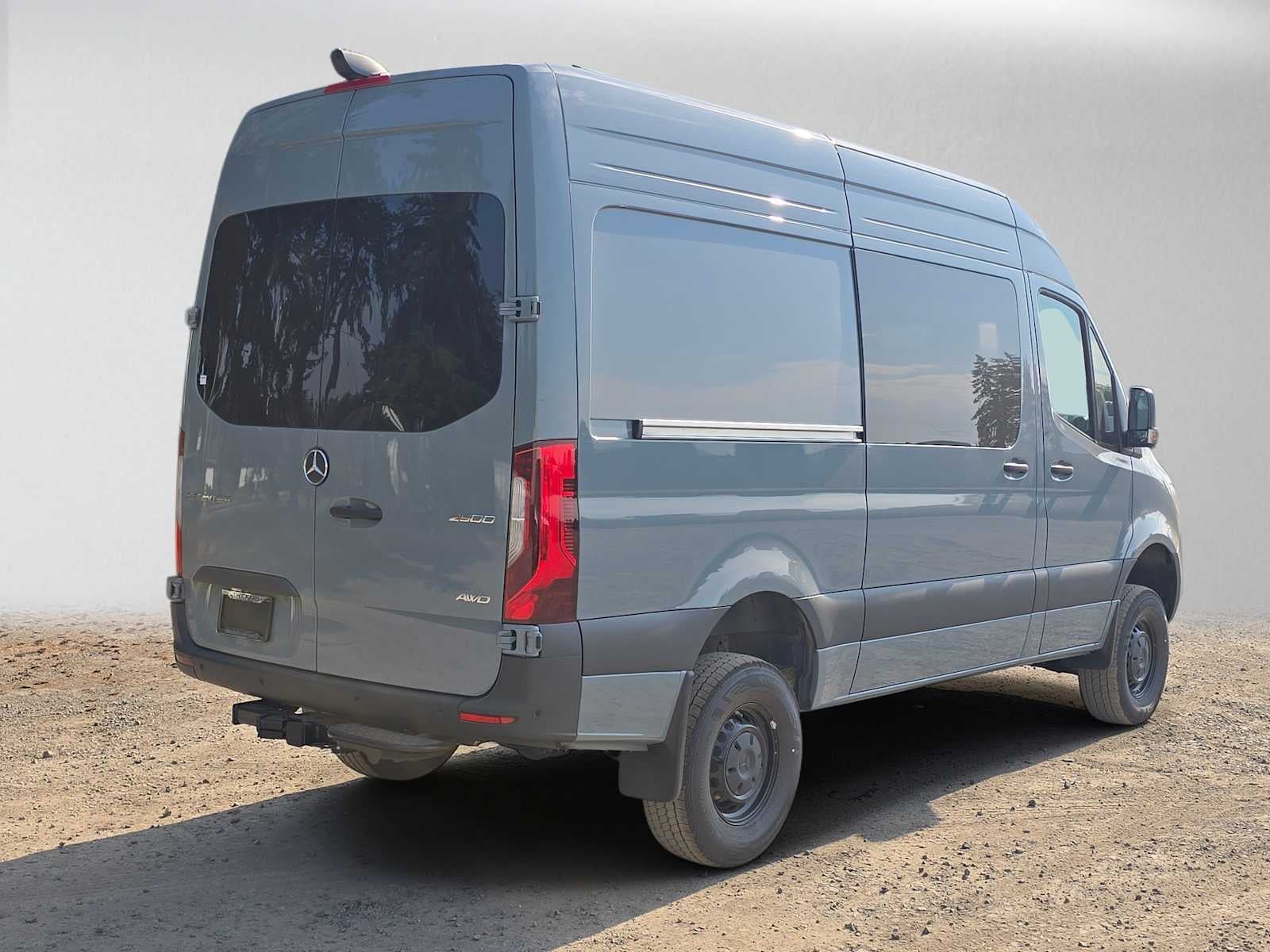 2026 Mercedes-Benz Sprinter Crew 2500 Standard Roof I4 Diesel HO 144 AWD