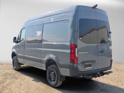 2026 Mercedes-Benz Sprinter Crew 2500 Standard Roof I4 Diesel HO 144 AWD