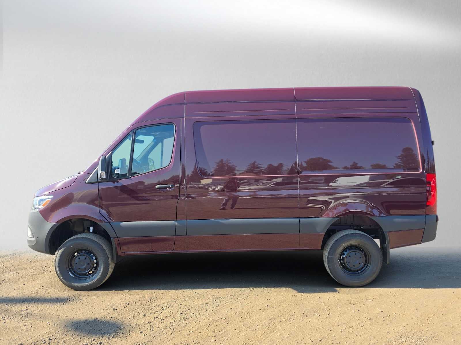2026 Mercedes-Benz Sprinter Cargo 2500 Standard Roof I4 Diesel HO 144 AWD