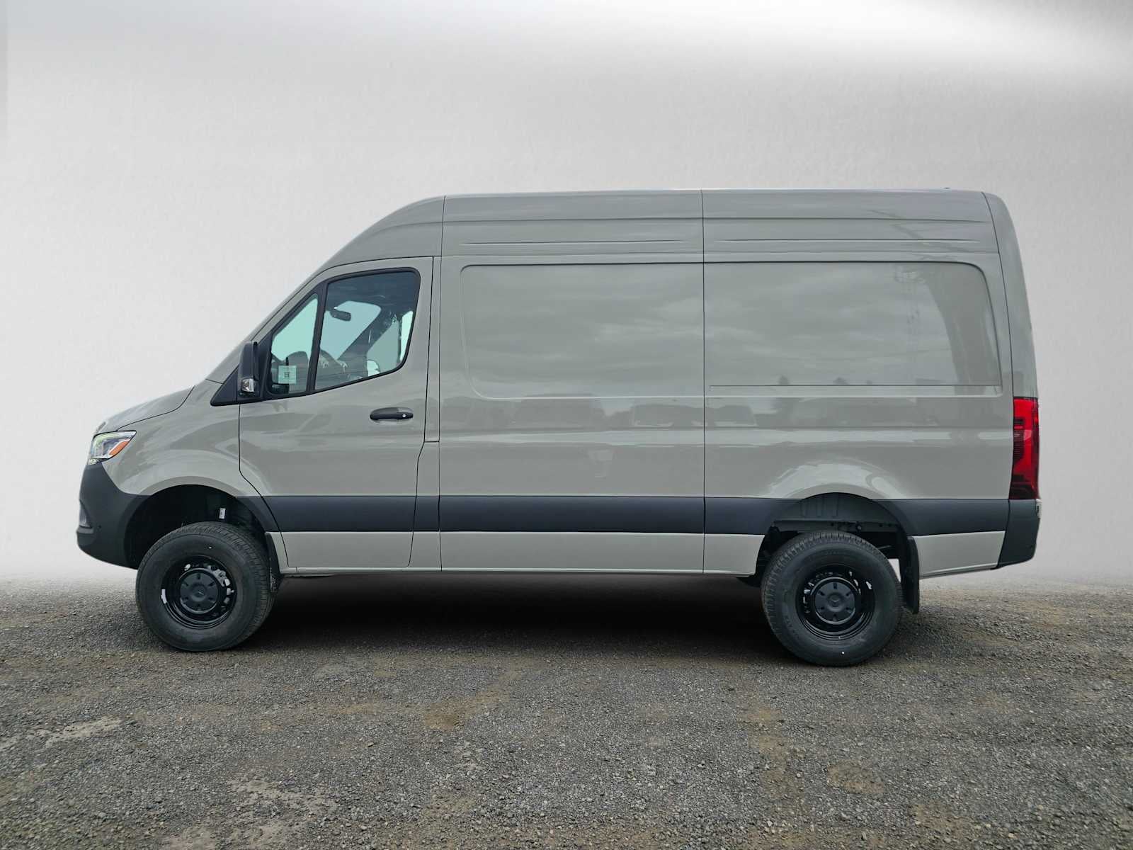 2026 Mercedes-Benz Sprinter Cargo 2500 Standard Roof I4 Diesel HO 144 AWD