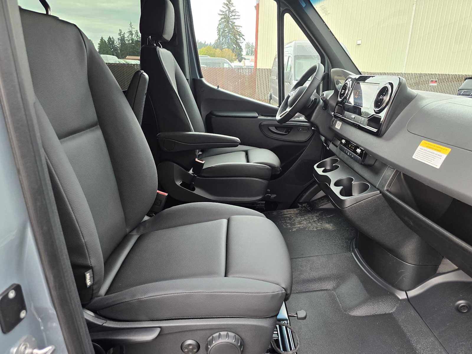 2026 Mercedes-Benz Sprinter Cargo 2500 Standard Roof I4 Diesel HO 144 AWD