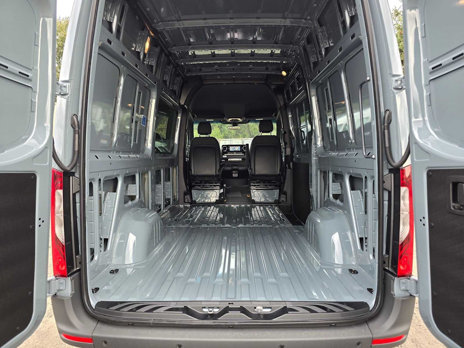 2026 Mercedes-Benz Sprinter Cargo 2500 Standard Roof I4 Diesel HO 144 AWD