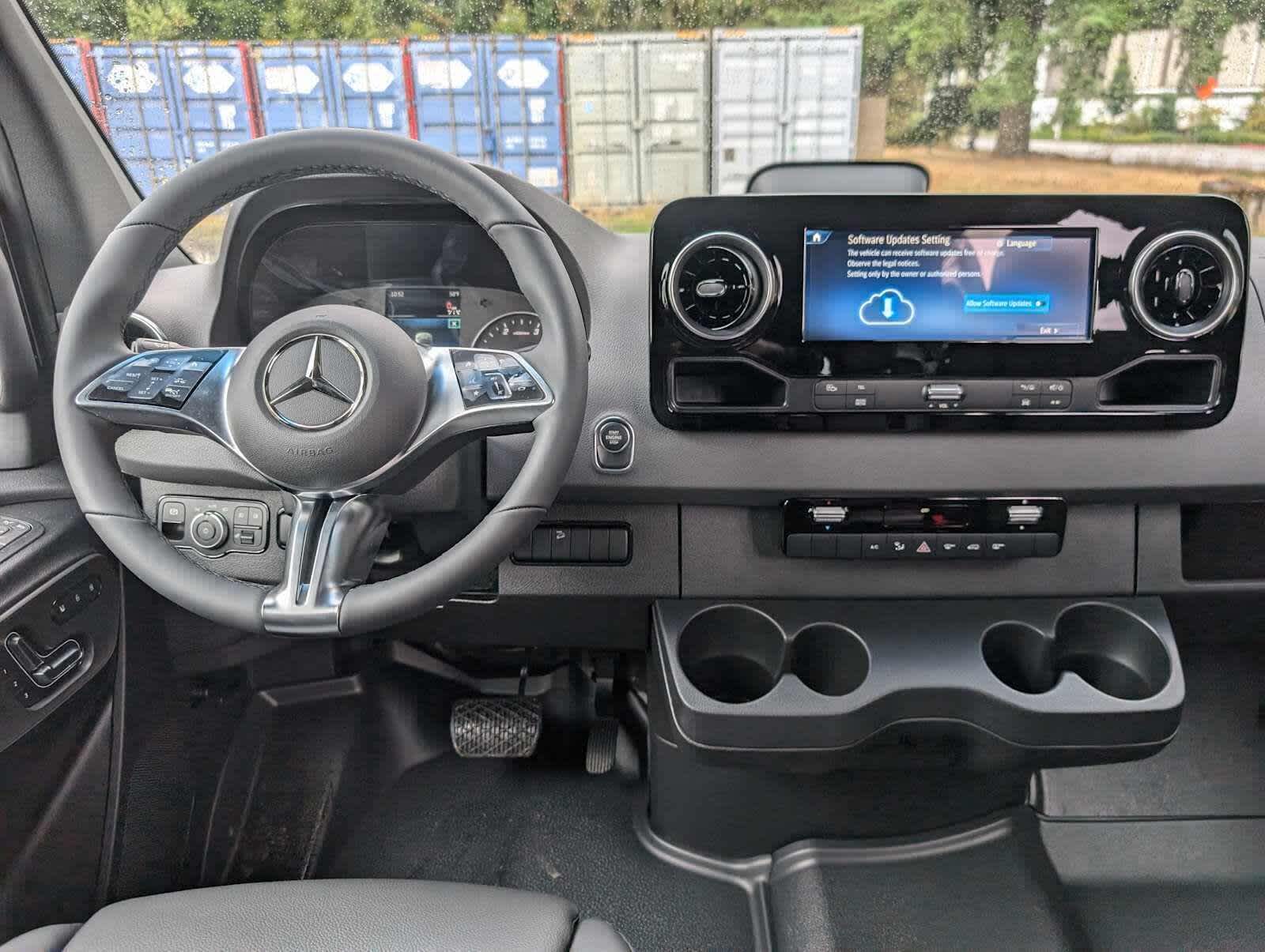 2026 Mercedes-Benz Sprinter 2500 Standard Roof I4 Diesel HO 144" AWD