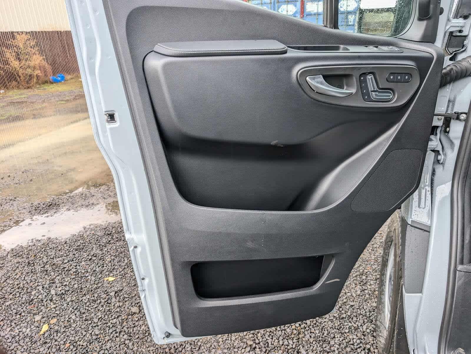 2026 Mercedes-Benz Sprinter 2500 Standard Roof I4 Diesel HO 144" AWD