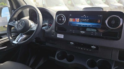2026 Mercedes-Benz Sprinter 2500 Standard Roof I4 Diesel HO 144 AWD