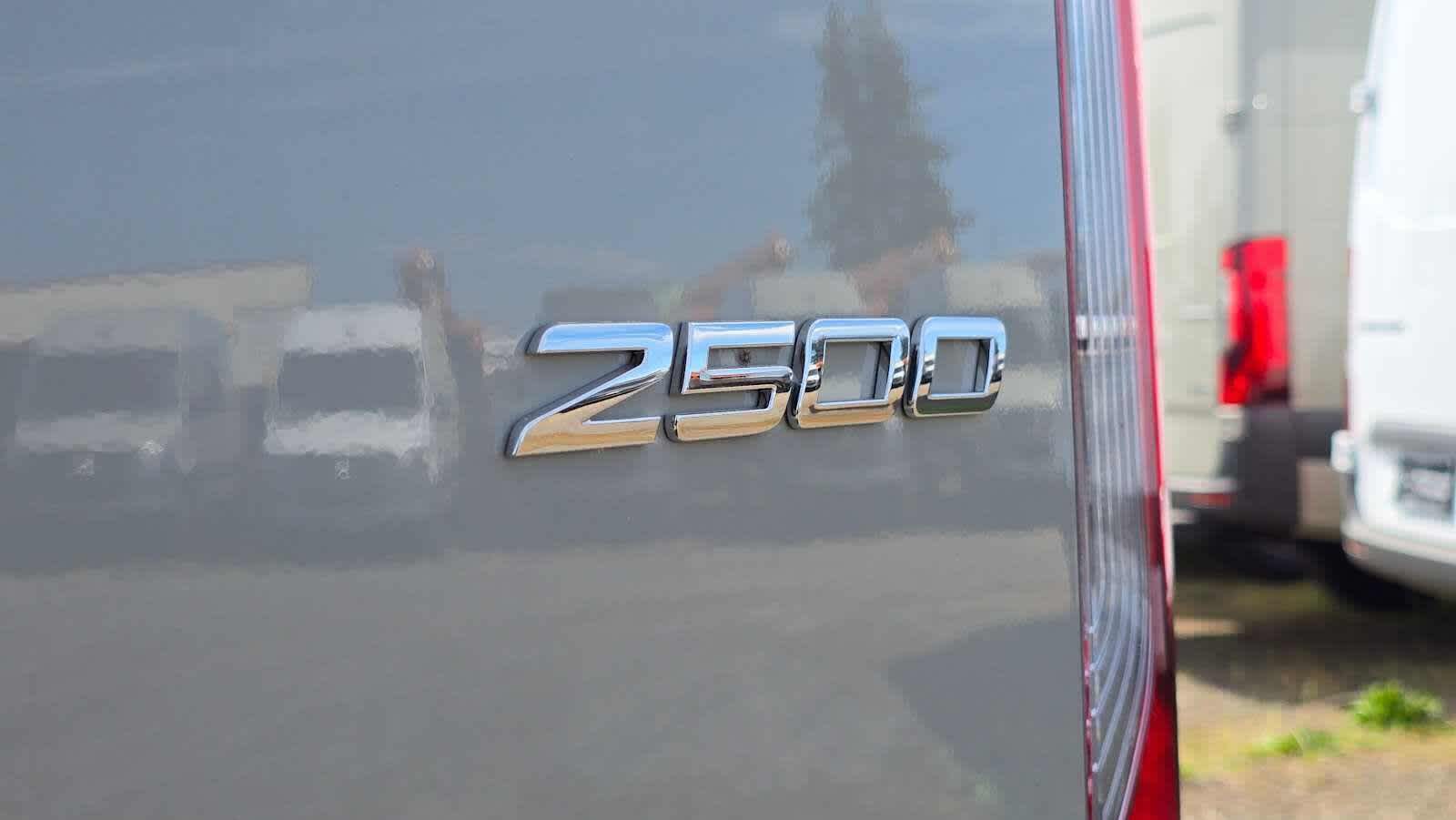 2026 Mercedes-Benz Sprinter 2500 Standard Roof I4 Diesel HO 144 AWD