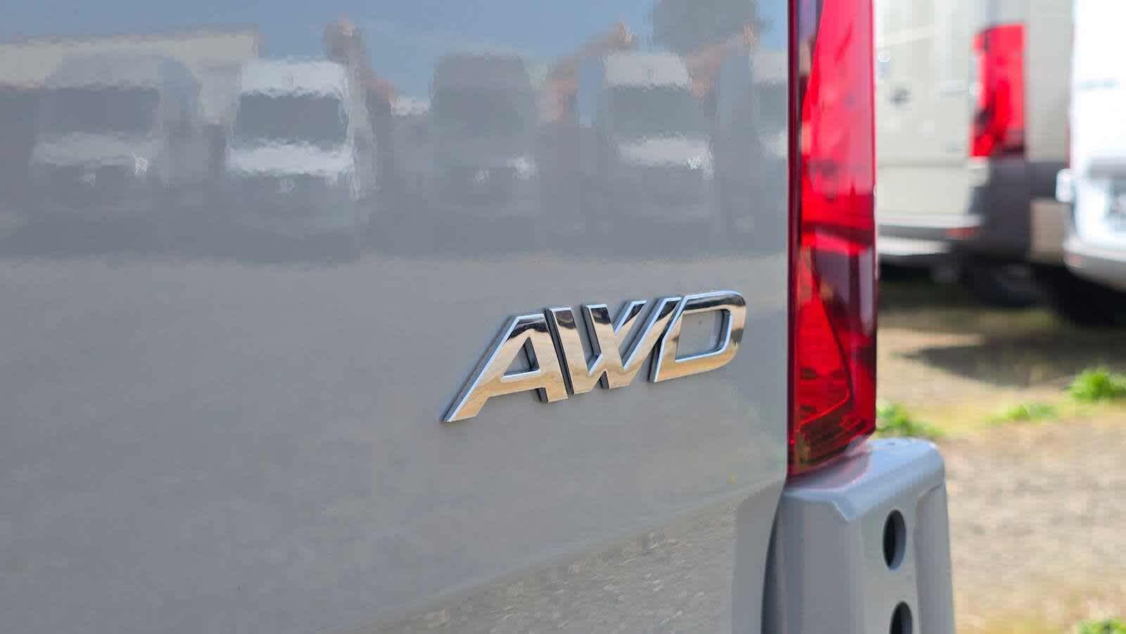 2026 Mercedes-Benz Sprinter 2500 Standard Roof I4 Diesel HO 144 AWD