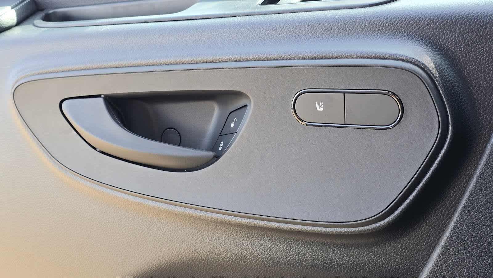 2026 Mercedes-Benz Sprinter 2500 Standard Roof I4 Diesel HO 144 AWD