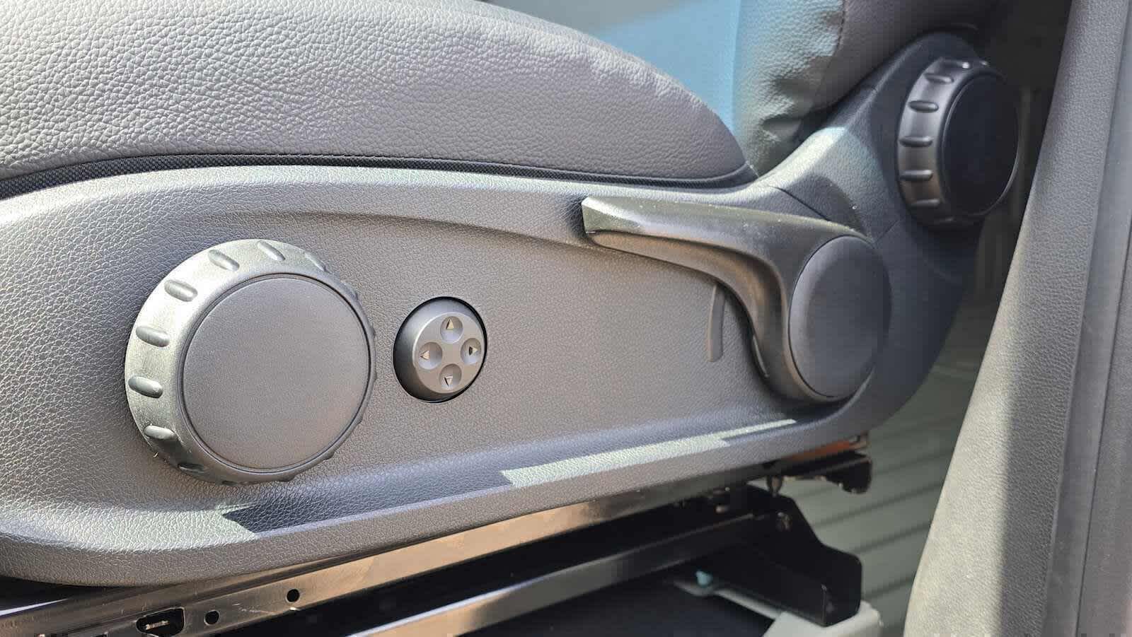 2026 Mercedes-Benz Sprinter 2500 Standard Roof I4 Diesel HO 144 AWD