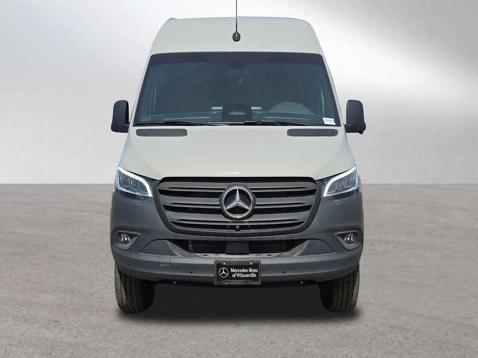 2026 Mercedes-Benz Sprinter 2500 Standard Roof I4 Diesel HO 144 AWD