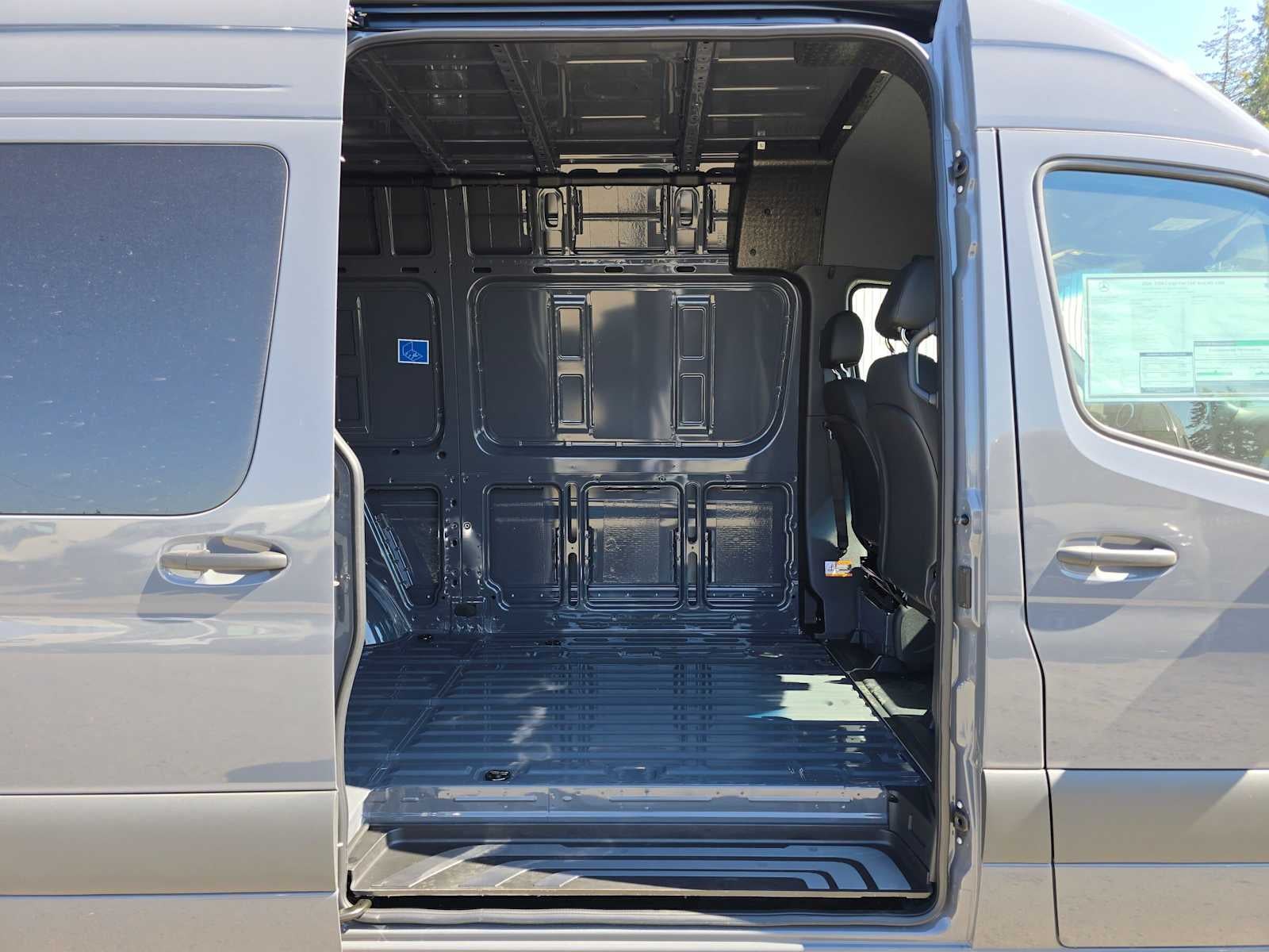 2026 Mercedes-Benz Sprinter Cargo 2500 Standard Roof I4 Diesel HO 144 AWD