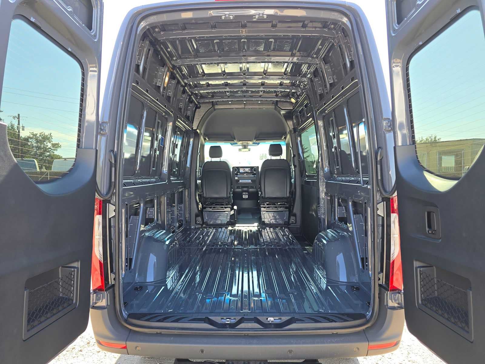 2026 Mercedes-Benz Sprinter Cargo 2500 Standard Roof I4 Diesel HO 144 AWD