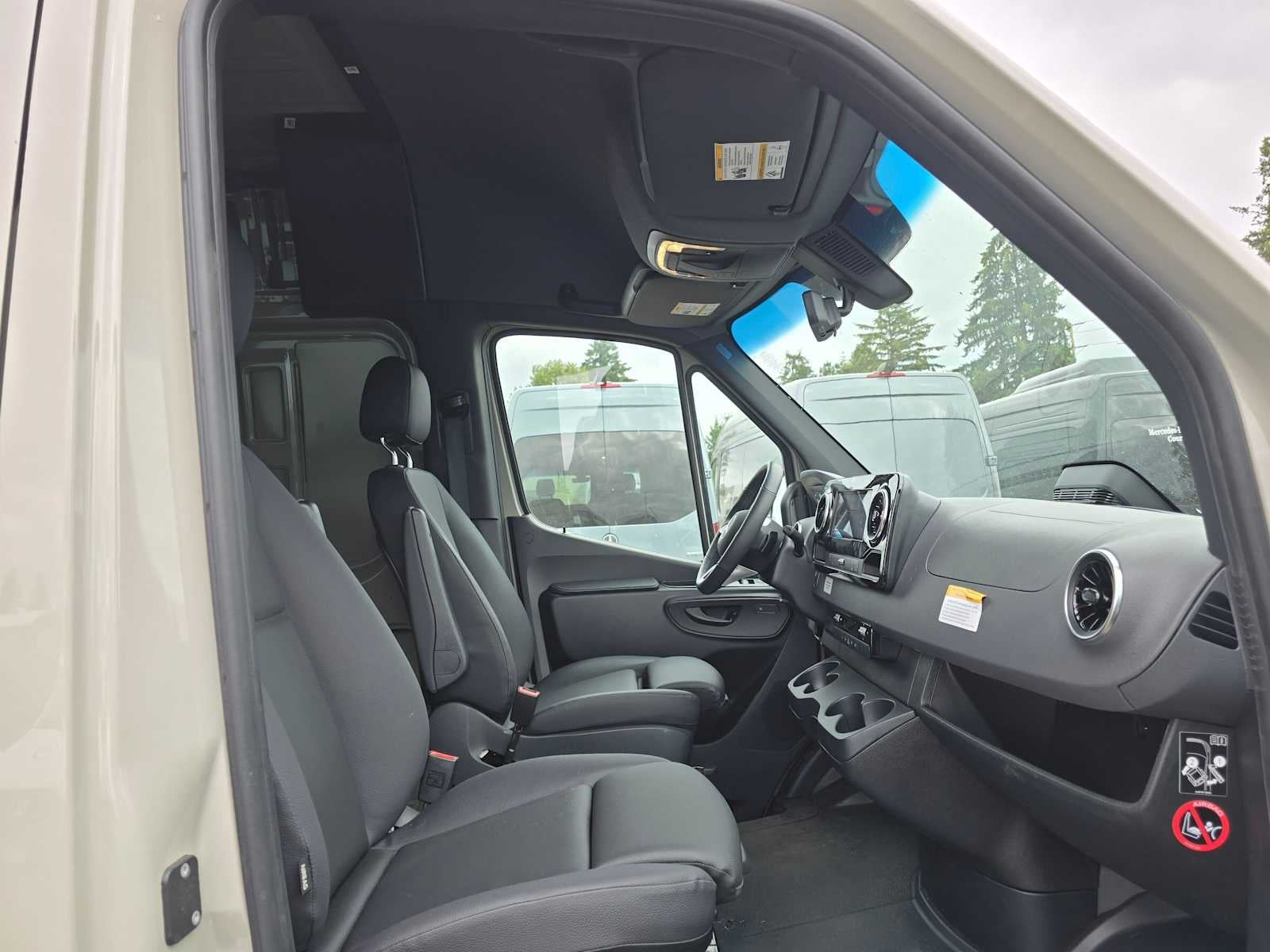2026 Mercedes-Benz Sprinter 2500 Standard Roof I4 Diesel HO 144 AWD