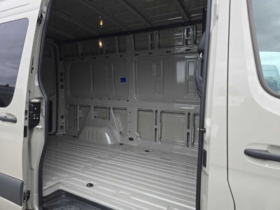 2026 Mercedes-Benz Sprinter 2500 Standard Roof I4 Diesel HO 144 AWD