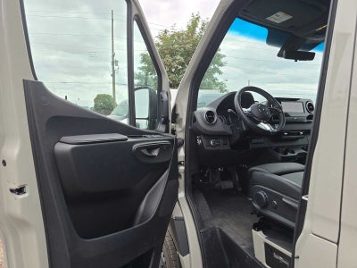 2026 Mercedes-Benz Sprinter 2500 Standard Roof I4 Diesel HO 144 AWD