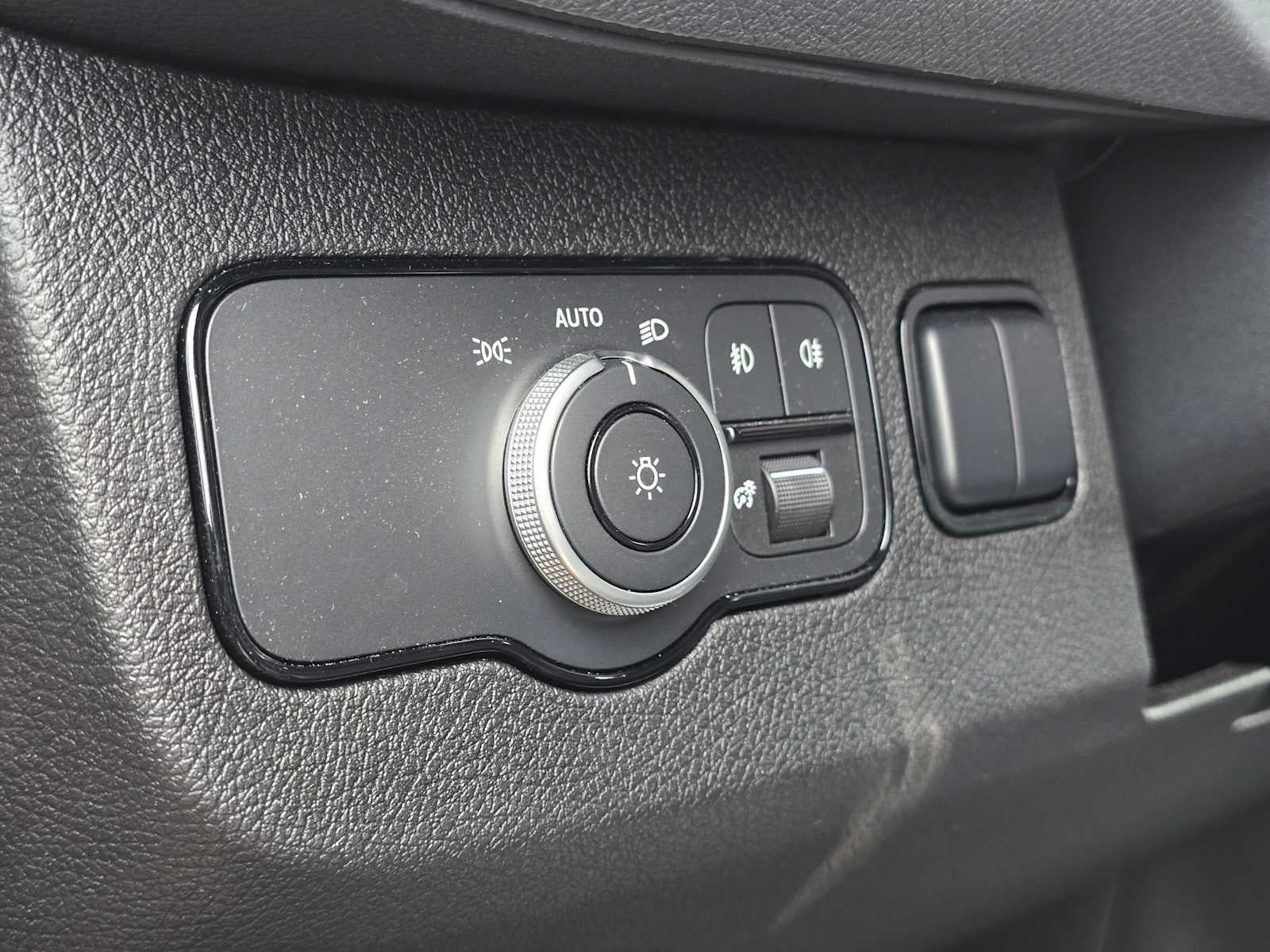 2026 Mercedes-Benz Sprinter 2500 Standard Roof I4 Diesel HO 144 AWD