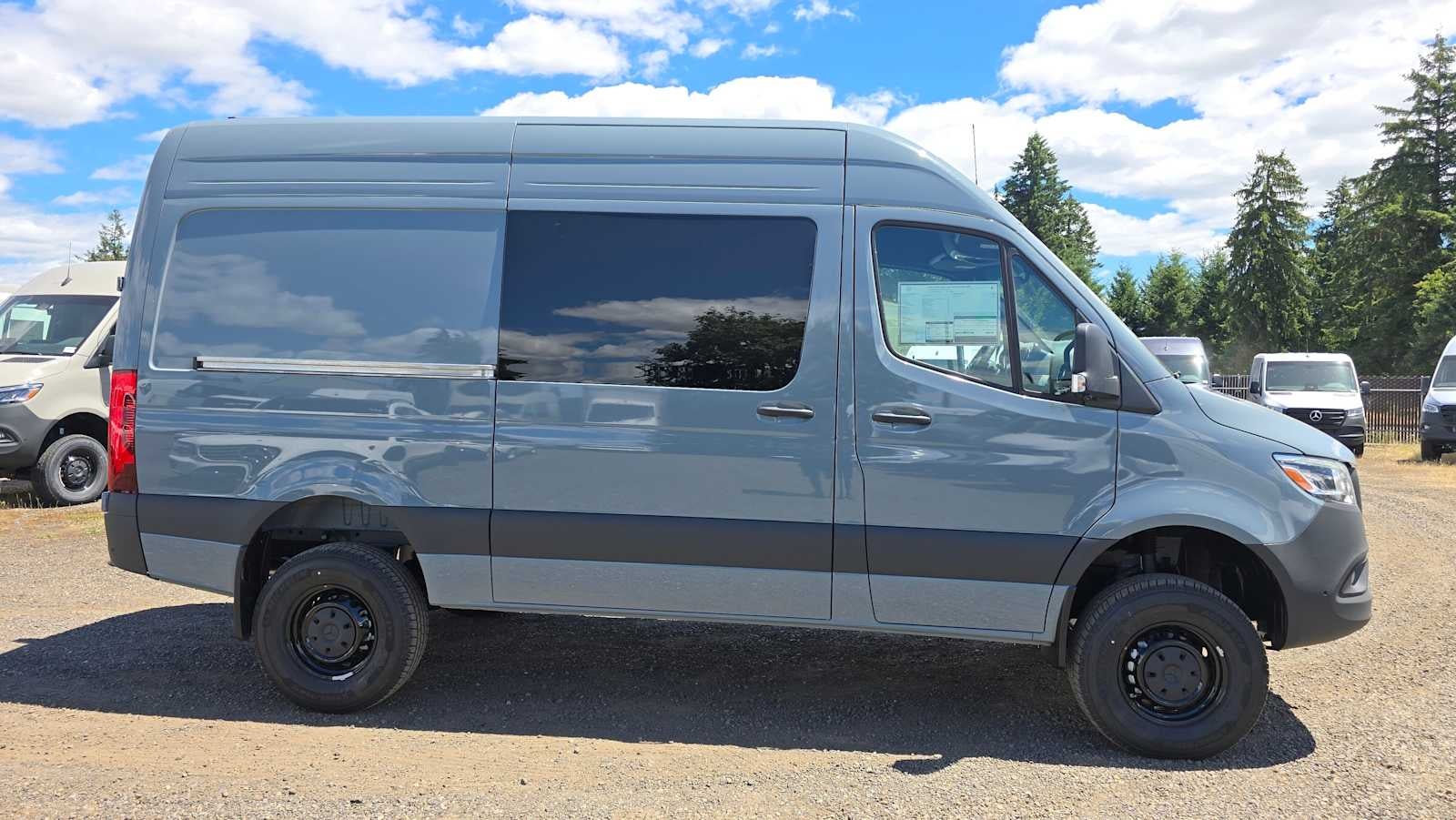 2026 Mercedes-Benz Sprinter 2500 Standard Roof I4 Diesel HO 144 AWD