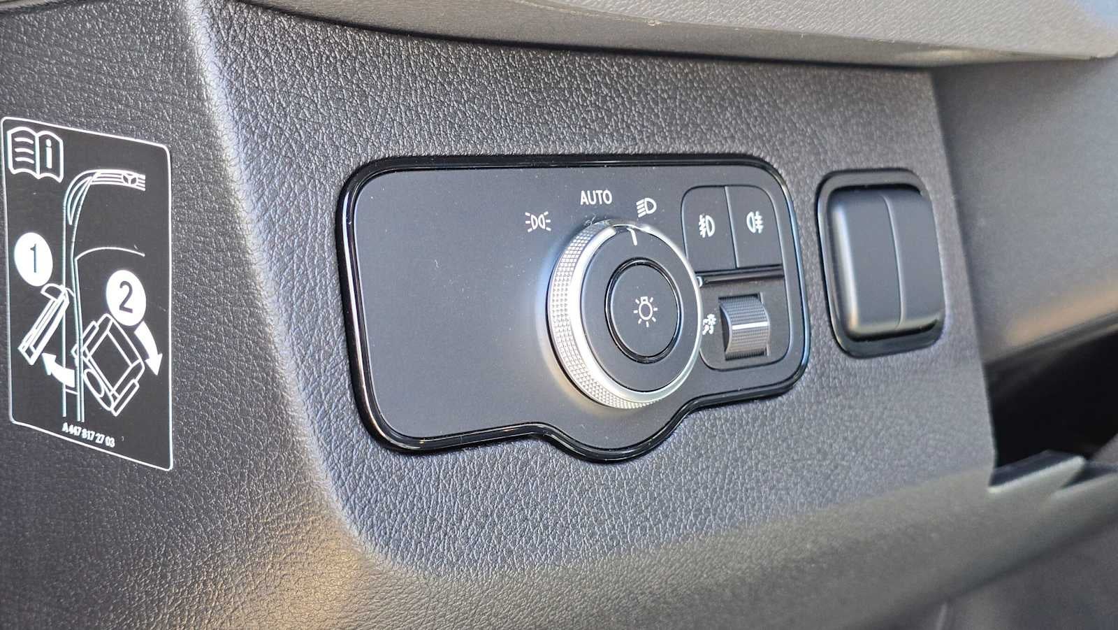 2026 Mercedes-Benz Sprinter 2500 Standard Roof I4 Diesel HO 144 AWD