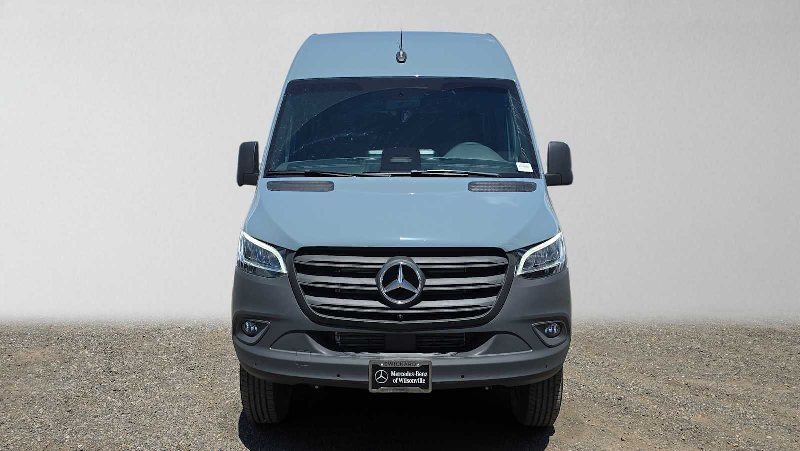 2026 Mercedes-Benz Sprinter 2500 Standard Roof I4 Diesel HO 144 AWD
