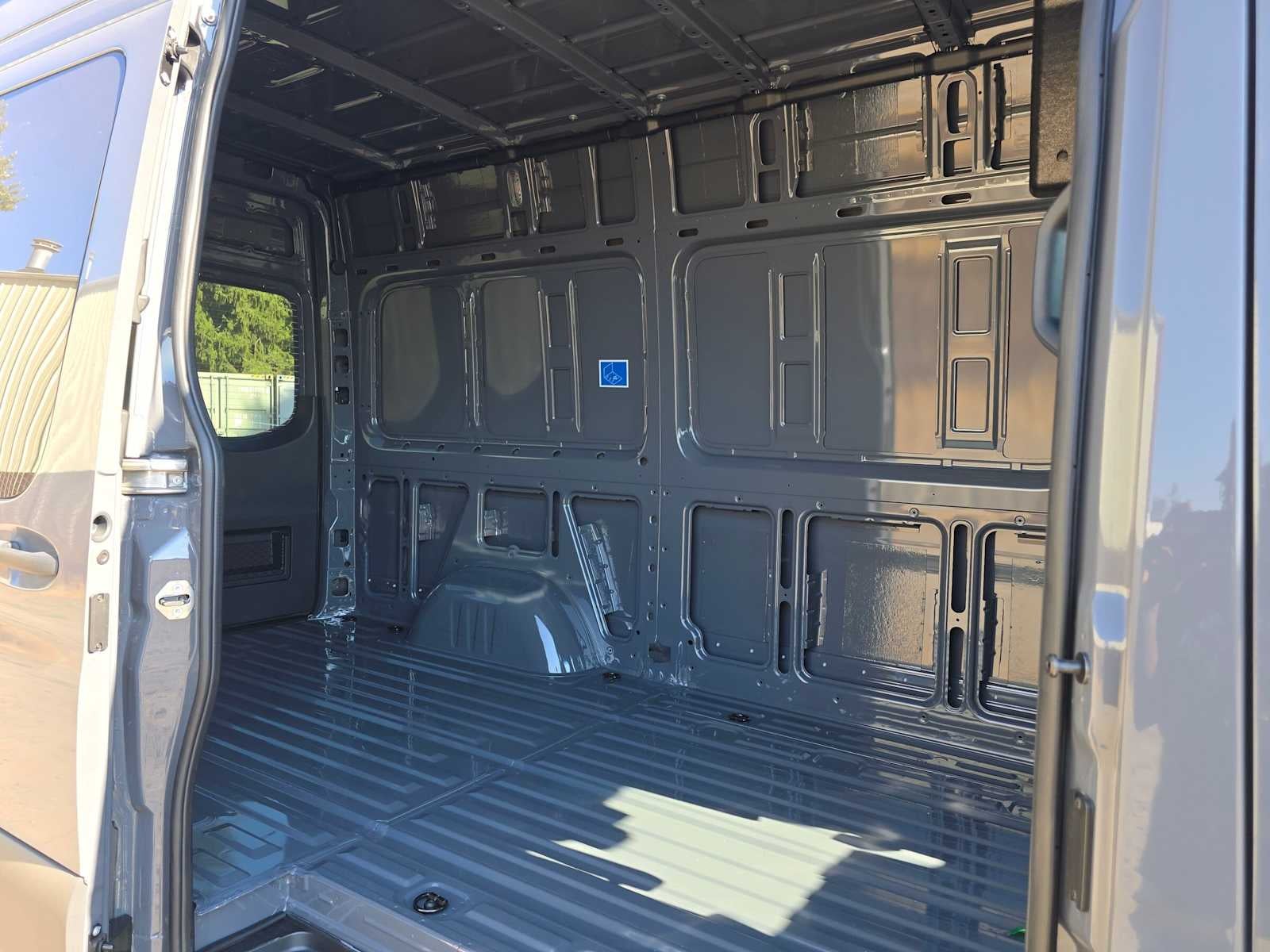 2026 Mercedes-Benz Sprinter Cargo 2500 Standard Roof I4 Diesel HO 144 AWD