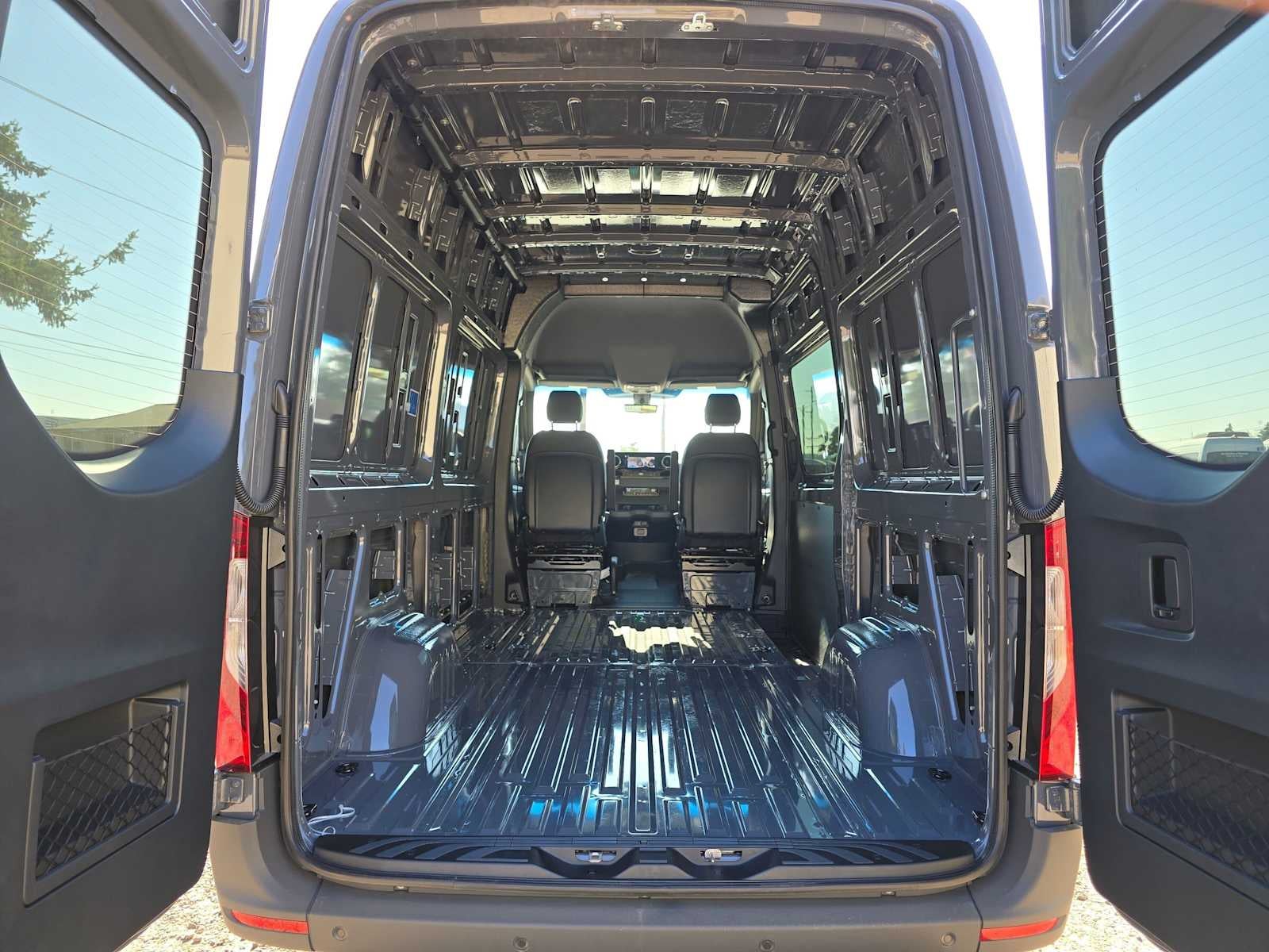 2026 Mercedes-Benz Sprinter Cargo 2500 Standard Roof I4 Diesel HO 144 AWD