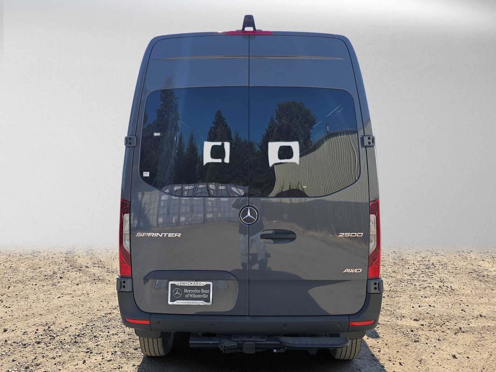 2026 Mercedes-Benz Sprinter Cargo 2500 Standard Roof I4 Diesel HO 144 AWD