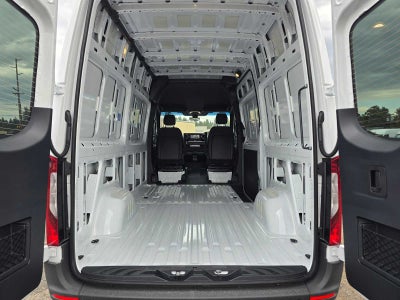 2026 Mercedes-Benz Sprinter Cargo 2500 Standard Roof I4 Diesel HO 144 AWD