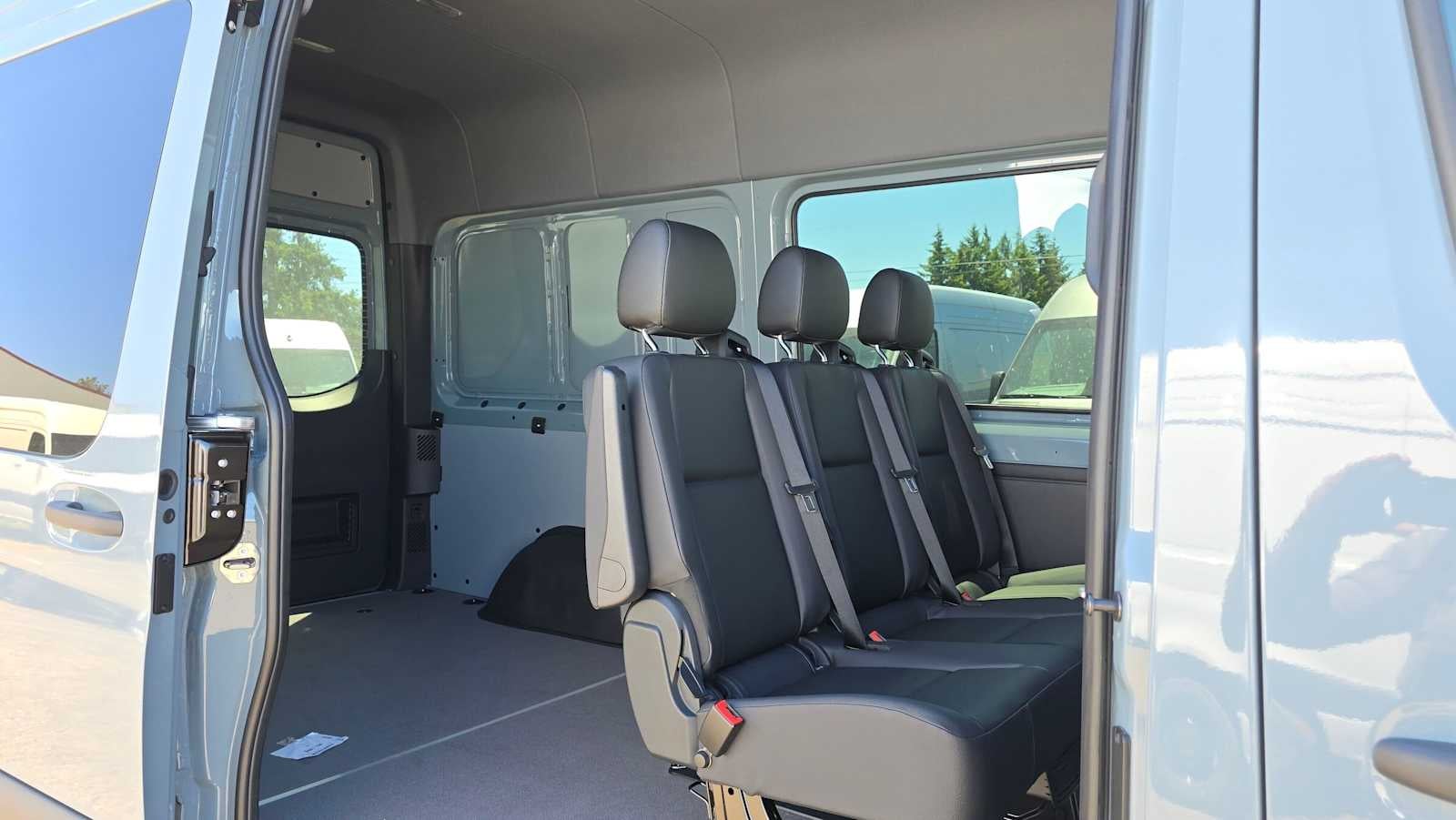 2026 Mercedes-Benz Sprinter 2500 Standard Roof I4 Diesel HO 144 AWD