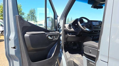 2026 Mercedes-Benz Sprinter 2500 Standard Roof I4 Diesel HO 144 AWD