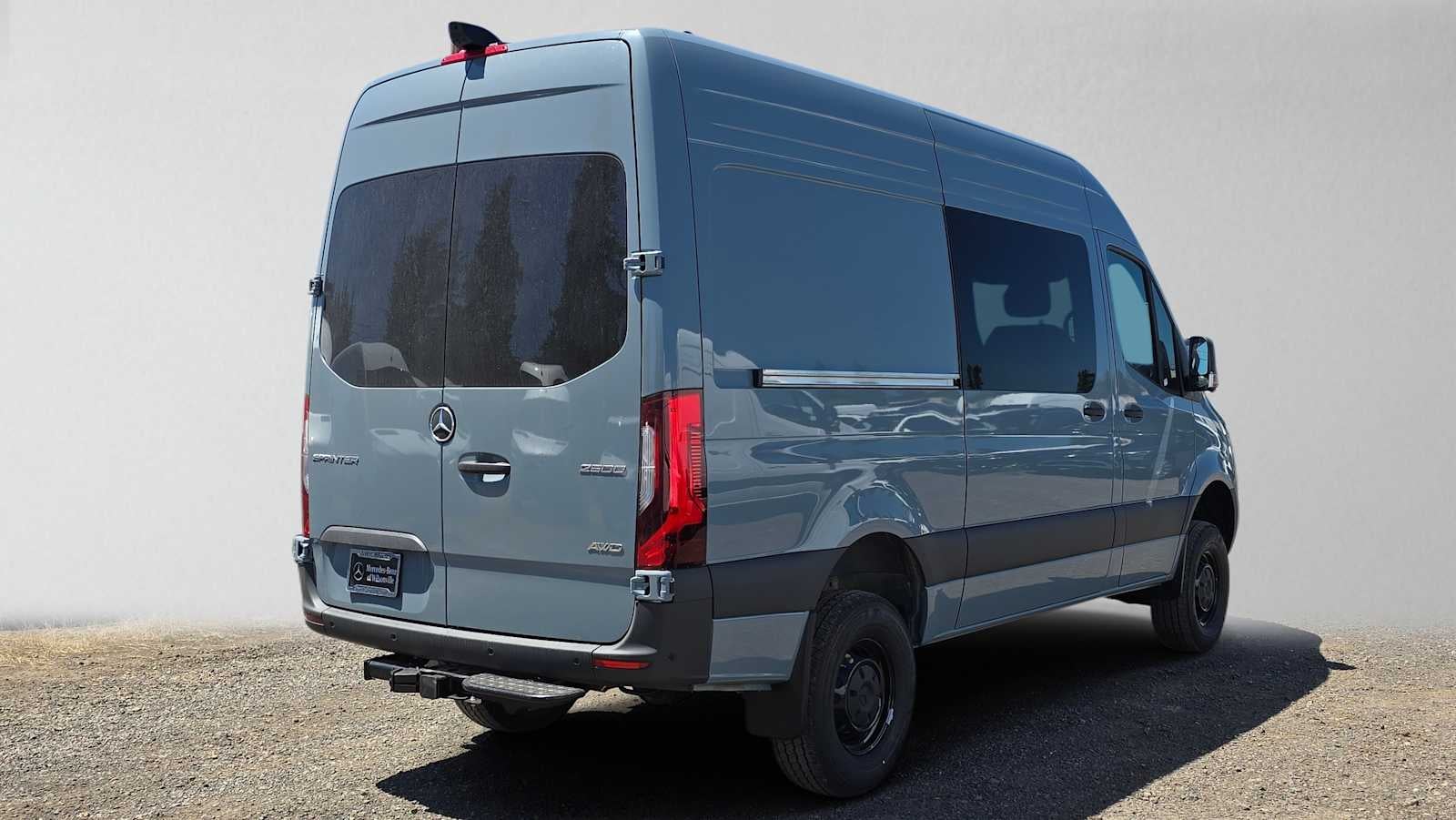 2026 Mercedes-Benz Sprinter 2500 Standard Roof I4 Diesel HO 144 AWD