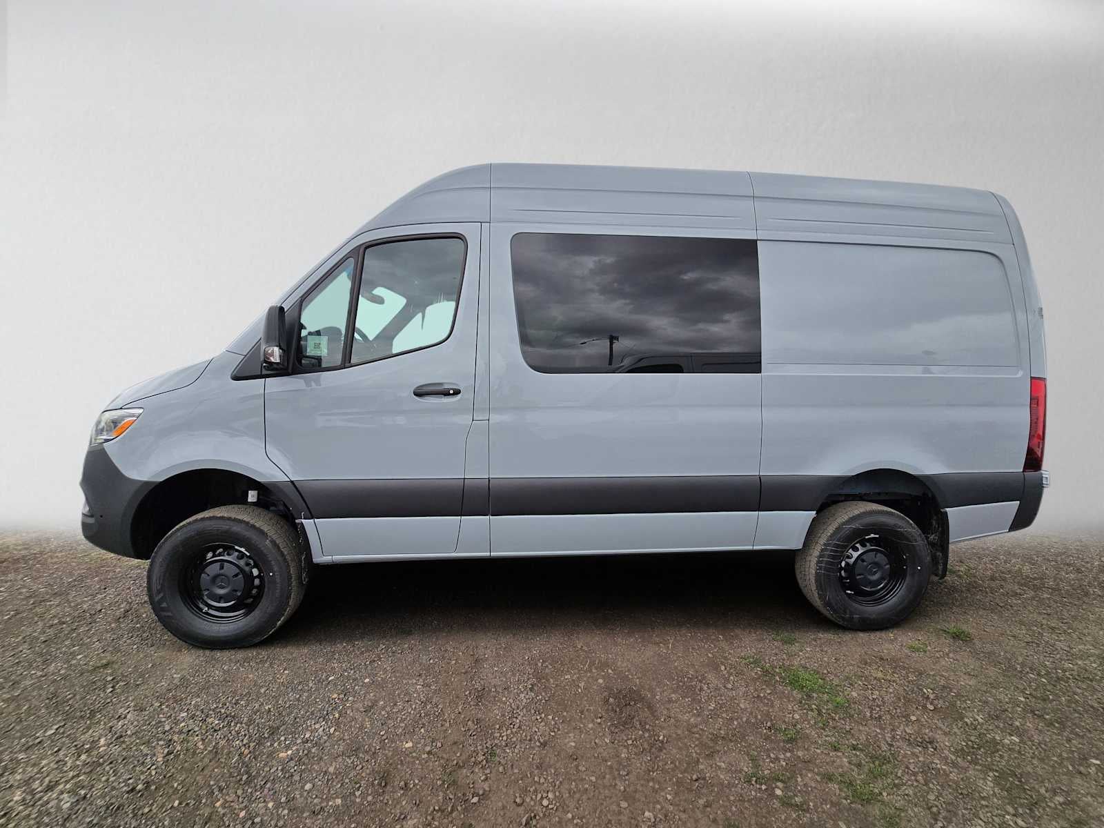 2026 Mercedes-Benz Sprinter 2500 Standard Roof I4 Diesel HO 144 AWD