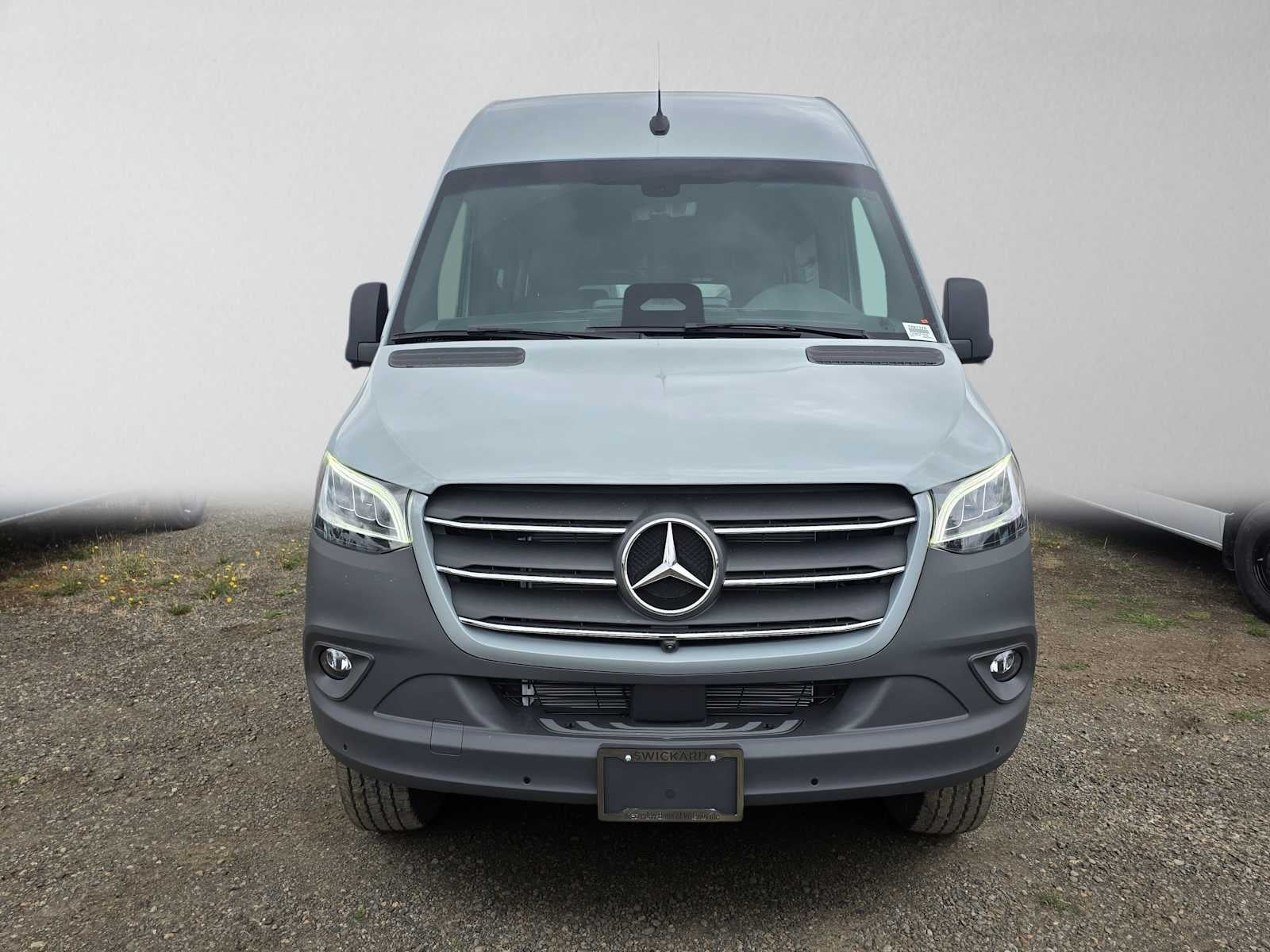 2026 Mercedes-Benz Sprinter 2500 Standard Roof I4 Diesel HO 144 AWD