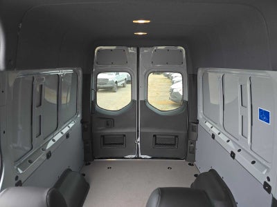 2026 Mercedes-Benz Sprinter Crew 2500 Standard Roof I4 Diesel HO 144 AWD