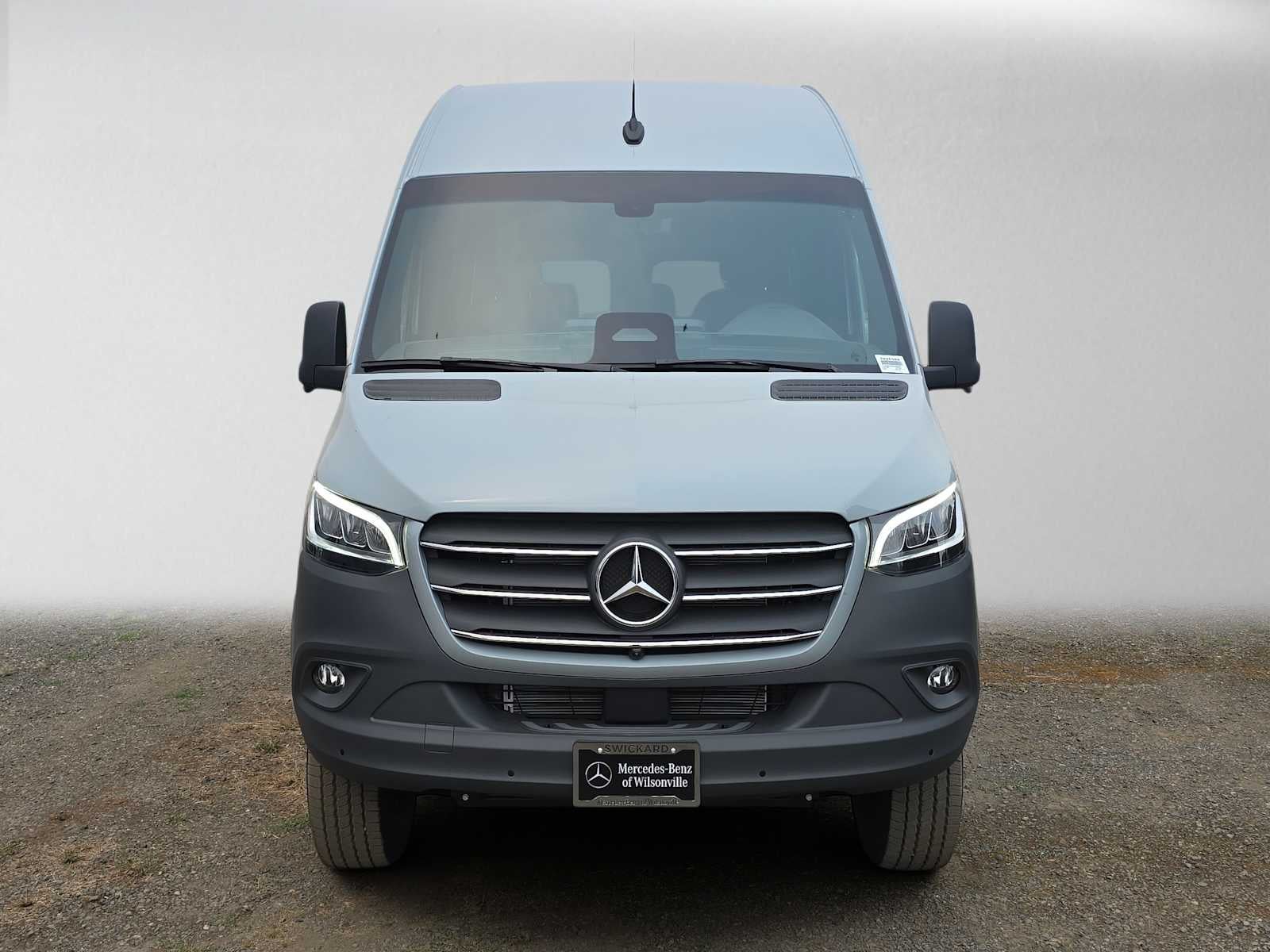2026 Mercedes-Benz Sprinter Crew 2500 Standard Roof I4 Diesel HO 144 AWD