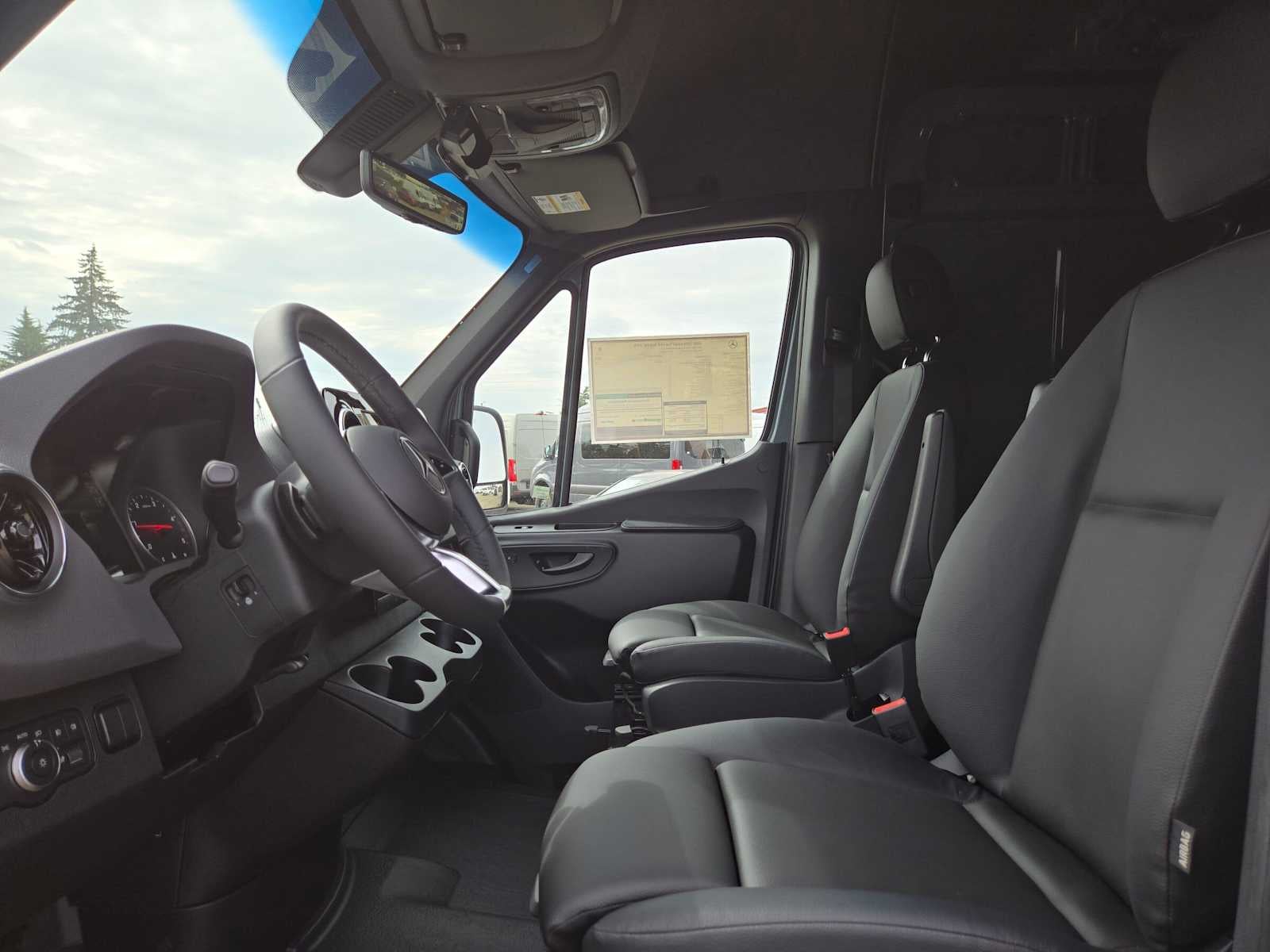 2026 Mercedes-Benz Sprinter Cargo 2500 Standard Roof I4 Diesel HO 144 AWD
