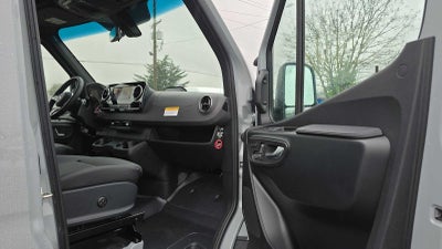 2025 Mercedes-Benz Sprinter 2500 Standard Roof I4 Diesel HO 144" AWD