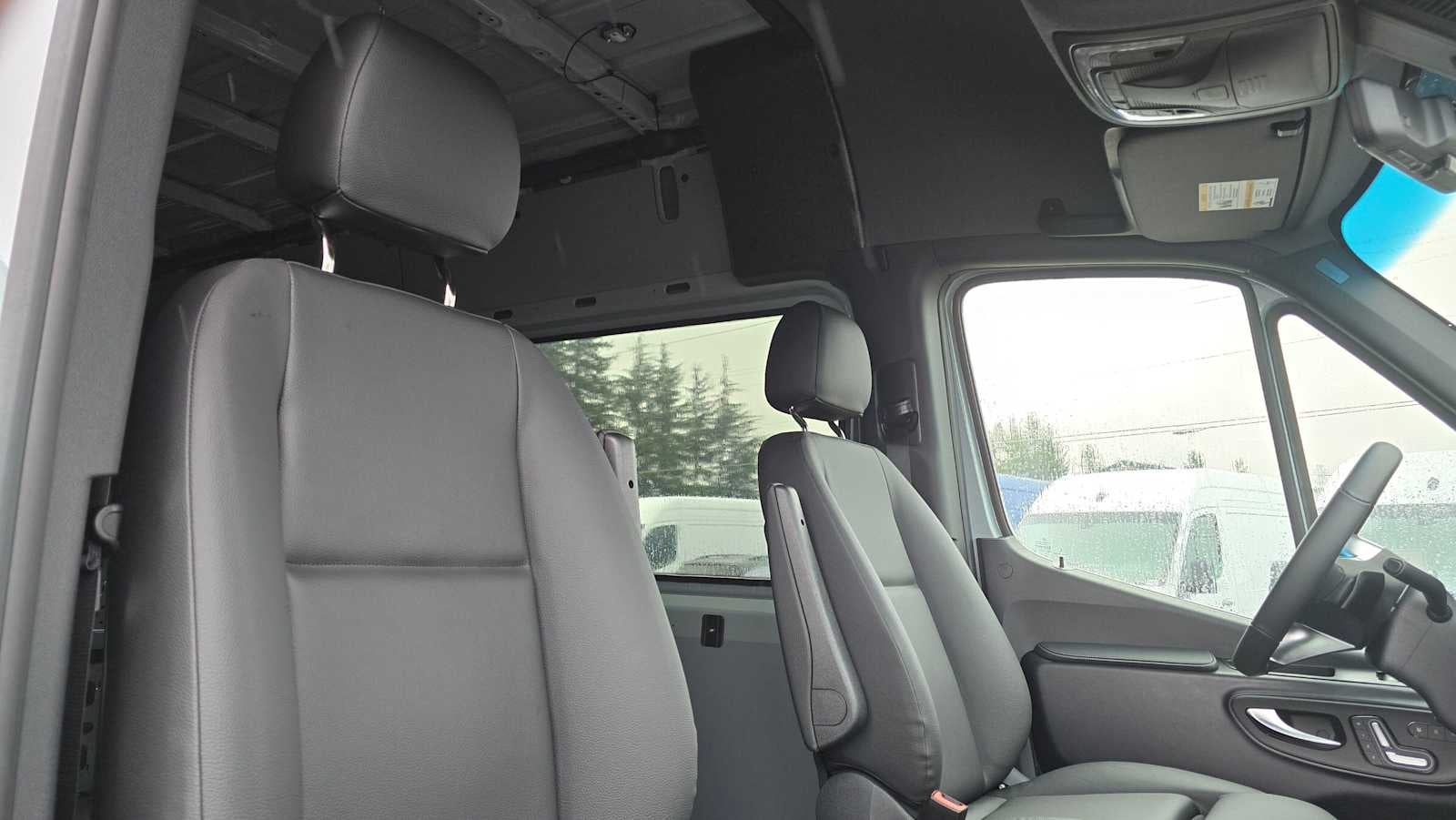 2025 Mercedes-Benz Sprinter 2500 Standard Roof I4 Diesel HO 144" AWD