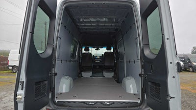 2025 Mercedes-Benz Sprinter 2500 Standard Roof I4 Diesel HO 144" AWD