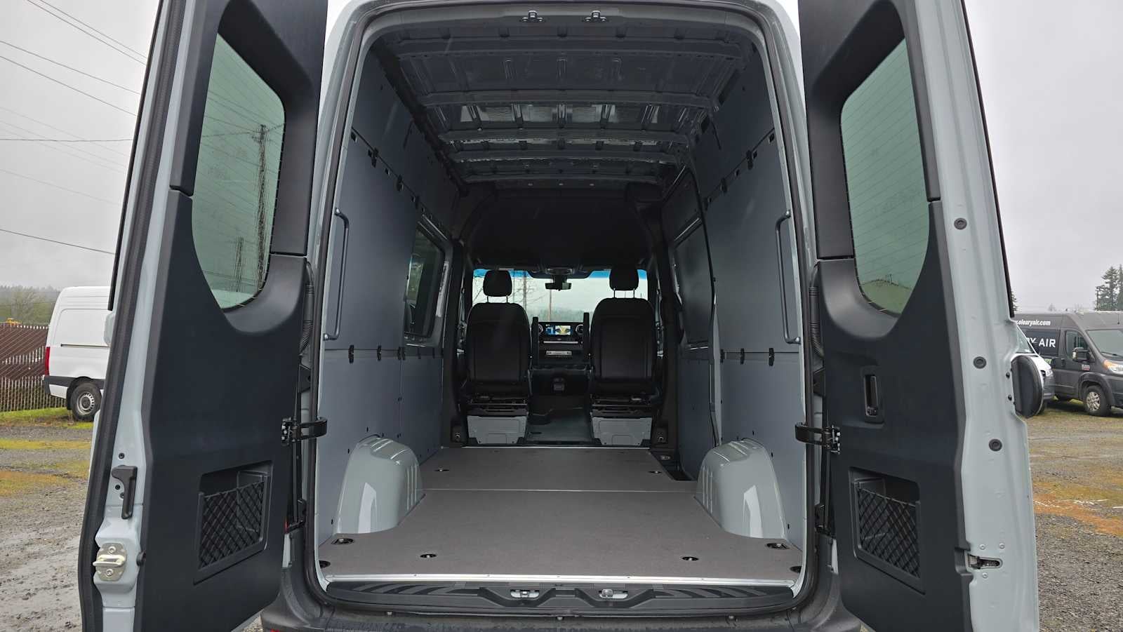 2025 Mercedes-Benz Sprinter 2500 Standard Roof I4 Diesel HO 144" AWD