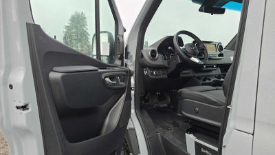 2025 Mercedes-Benz Sprinter 2500 Standard Roof I4 Diesel HO 144" AWD