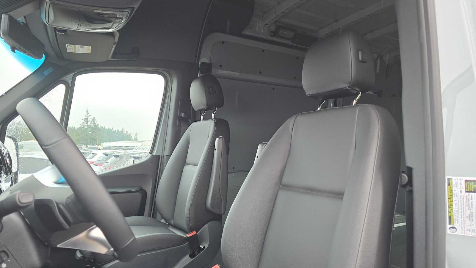 2025 Mercedes-Benz Sprinter 2500 Standard Roof I4 Diesel HO 144" AWD