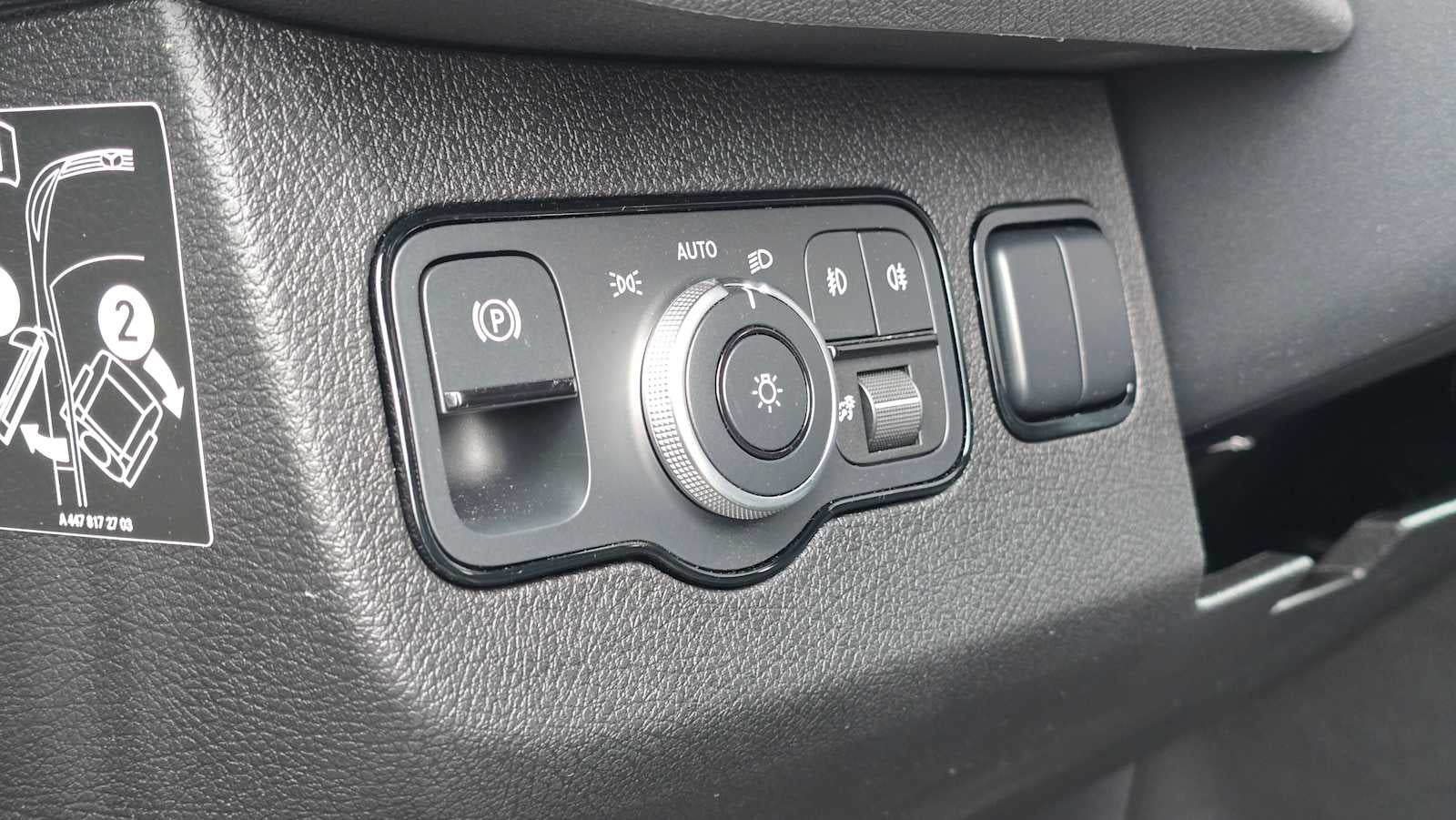 2025 Mercedes-Benz Sprinter 2500 Standard Roof I4 Diesel HO 144" AWD