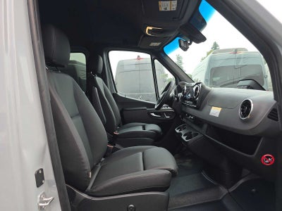2026 Mercedes-Benz Sprinter Crew 2500 Standard Roof I4 Diesel HO 144 AWD