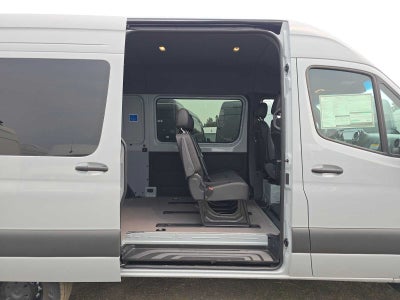 2026 Mercedes-Benz Sprinter Crew 2500 Standard Roof I4 Diesel HO 144 AWD