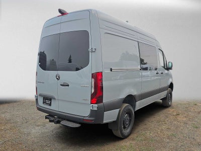 2026 Mercedes-Benz Sprinter Crew 2500 Standard Roof I4 Diesel HO 144 AWD
