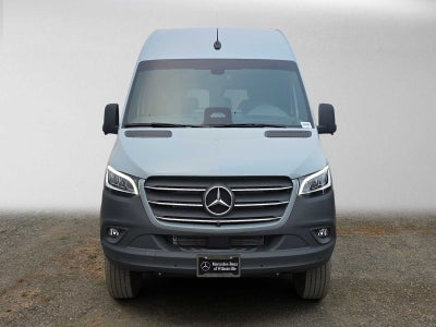 2026 Mercedes-Benz Sprinter Crew 2500 Standard Roof I4 Diesel HO 144 AWD