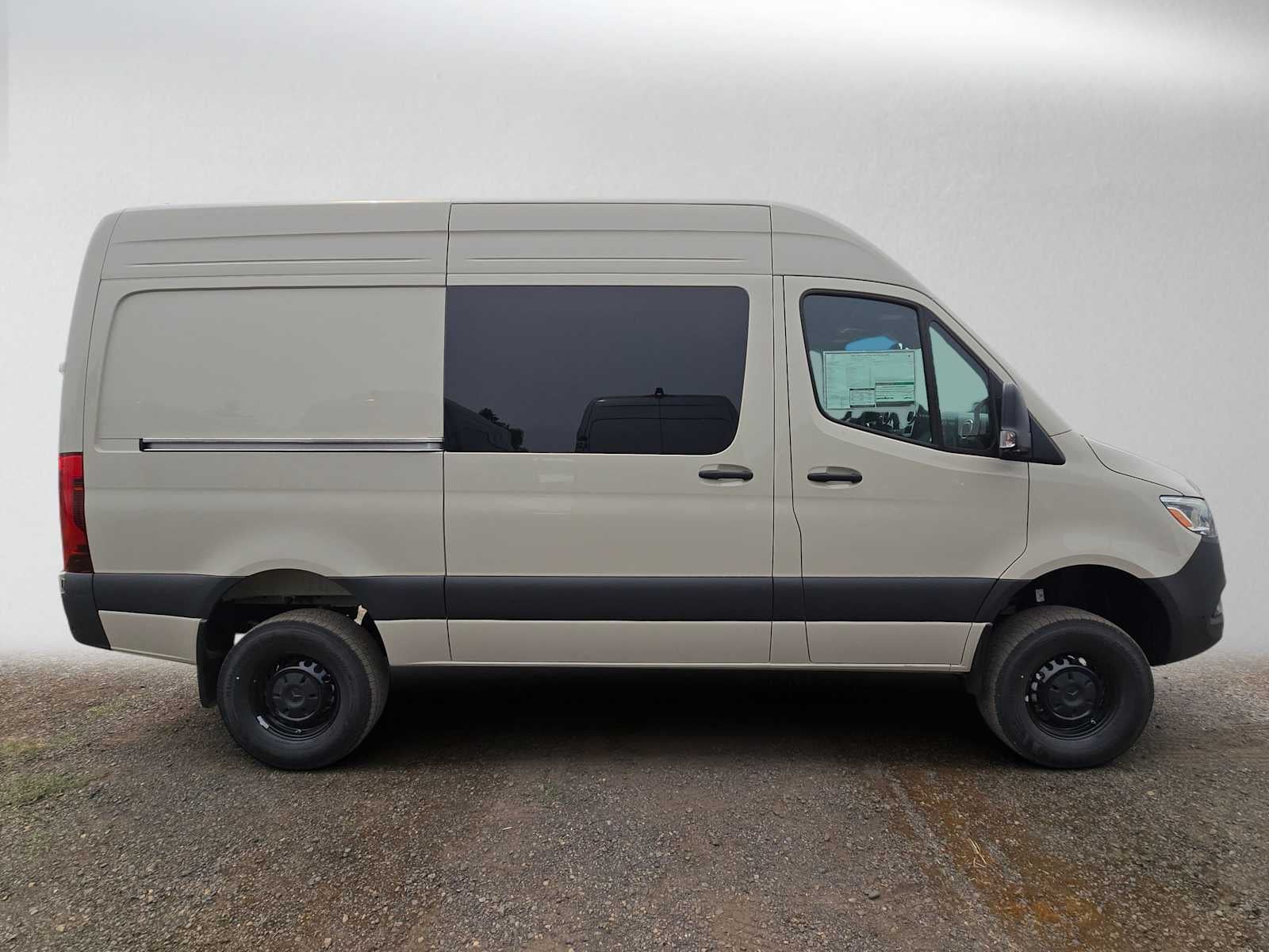 2026 Mercedes-Benz Sprinter Cargo 2500 Standard Roof I4 Diesel HO 144 AWD