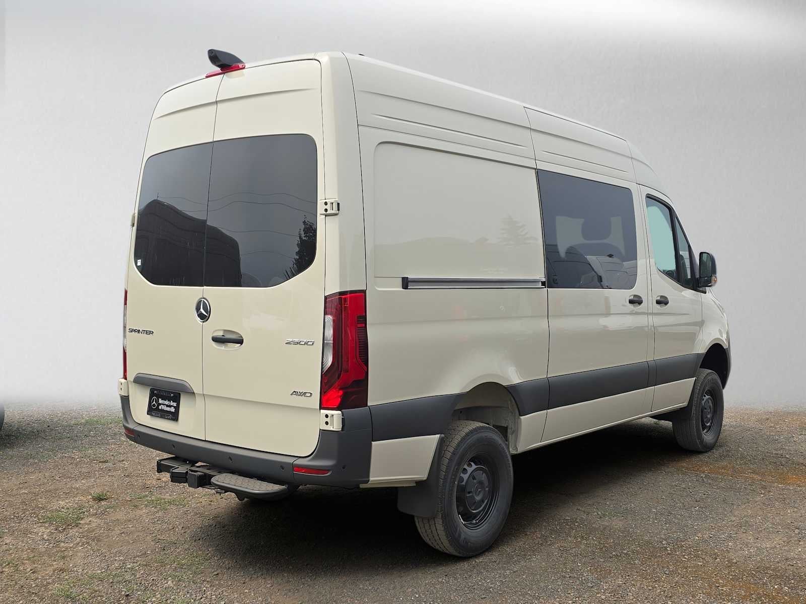 2026 Mercedes-Benz Sprinter Cargo 2500 Standard Roof I4 Diesel HO 144 AWD