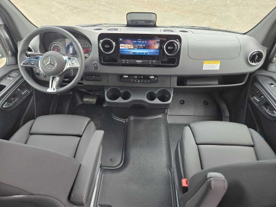 2026 Mercedes-Benz Sprinter Crew 2500 Standard Roof I4 Diesel HO 144 AWD